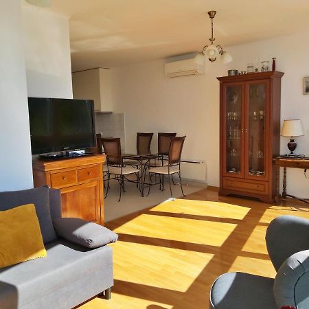 Apartment Lora Omiš Екстериор снимка