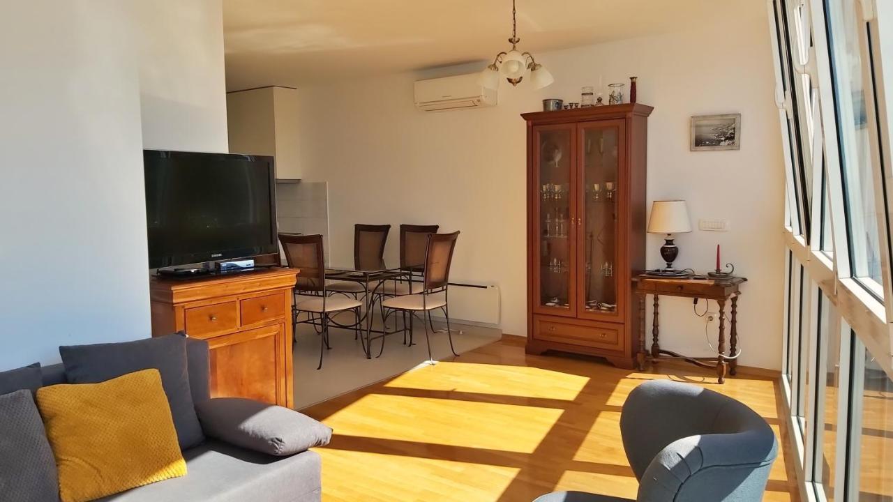 Apartment Lora Omiš Екстериор снимка