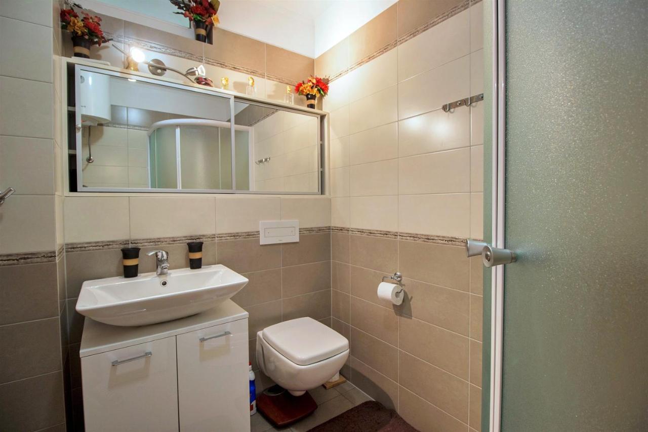 Apartment Lora Omiš Екстериор снимка