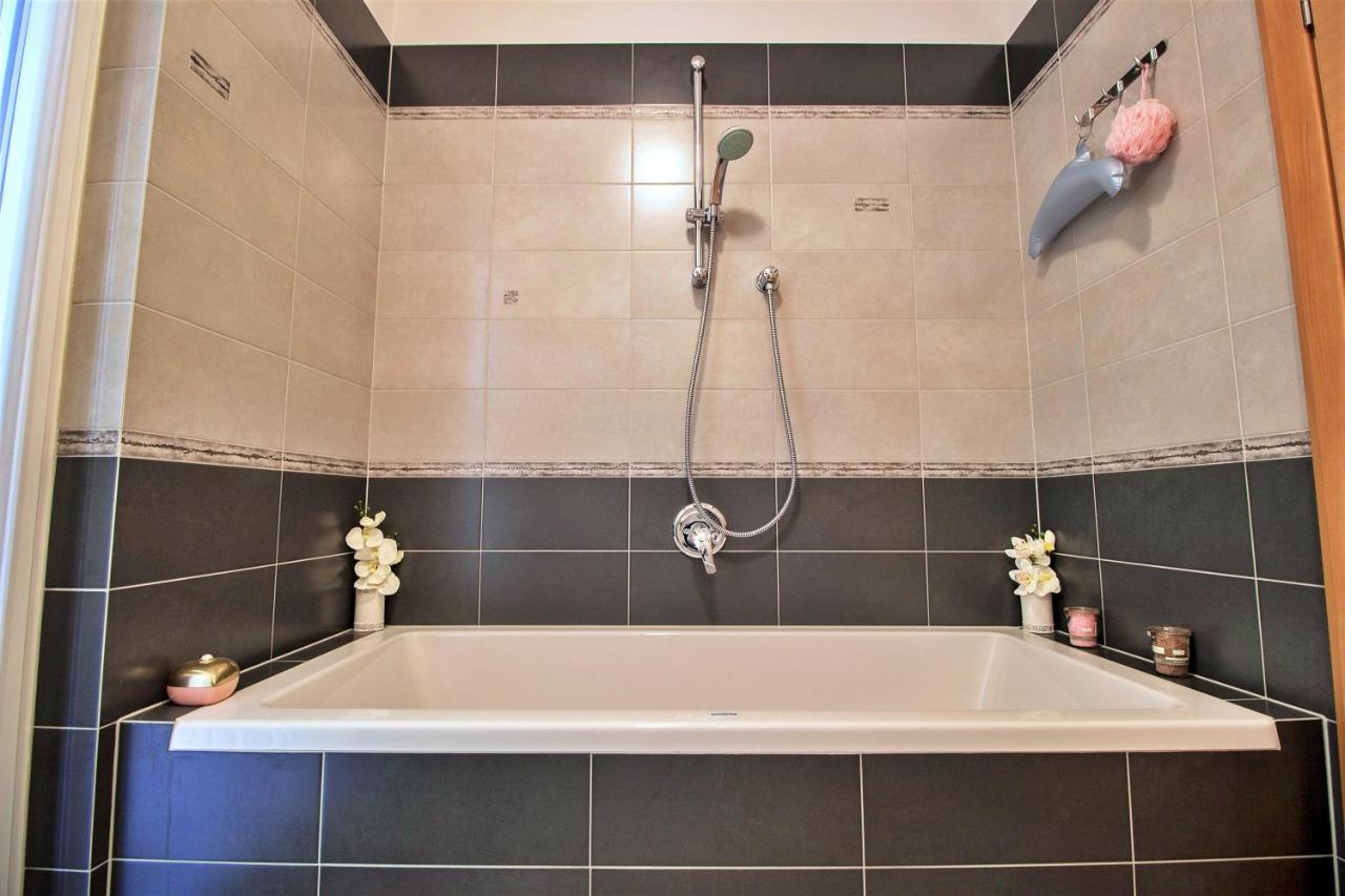 Apartment Lora Omiš Екстериор снимка
